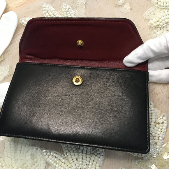 CHANEL Timeless Trapeze Quilted Leather Pouch in Black Calf Leather Authentic - Picture 7 of 10